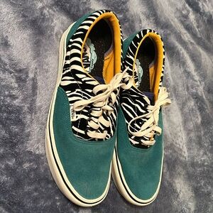 Velvet feeling Vans. Size 9M, or 10.5W